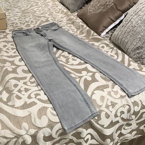 Levi’s s light grey jeans